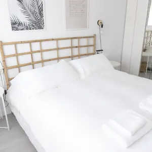 https://apartamento-con-parking-a-50m-de-la-playa.catalonia-hotels.com