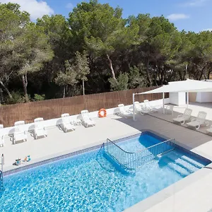 https://art-apartments.ibizaislandhotels.net